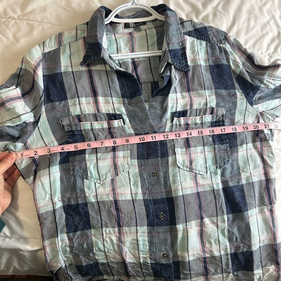 Kut from the Kloth Plaid Button Down Shirt - Picture 4 of 5